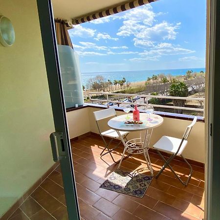 Apart. Pineda De Mar-Sea And Mountains Views 외부 사진